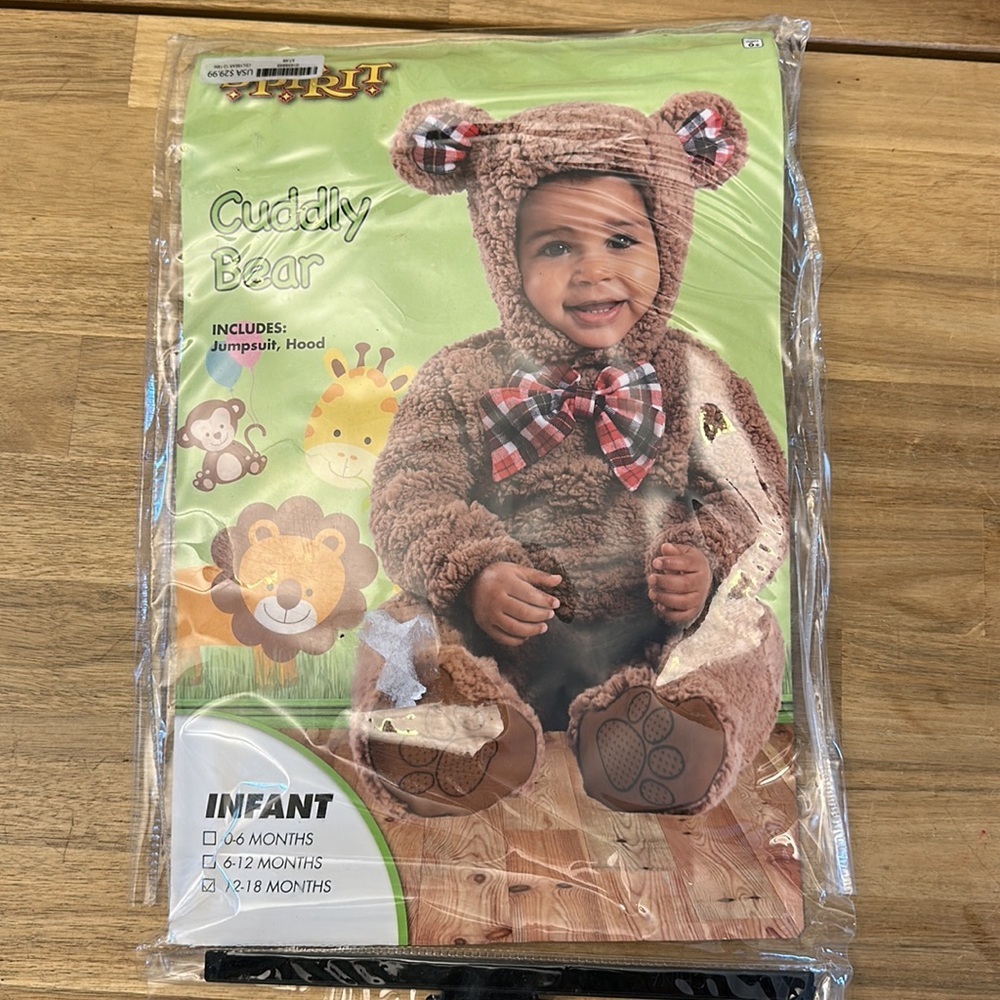 SPIRIT HALLOWEEN cuddly bear costume - Picture 3 of 6